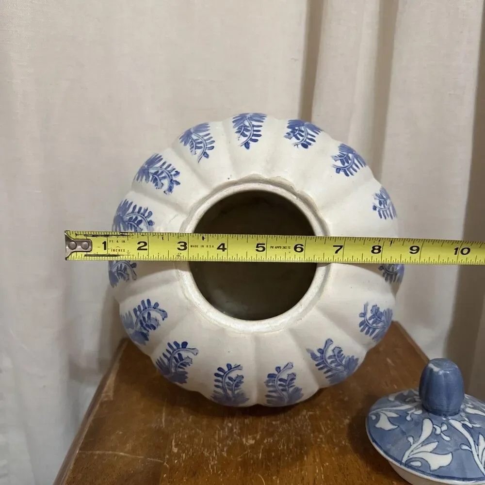 Elegant Blue & White Porcelain Vase Jar Foo Dog Floral Qianlong VTG Hand Painted